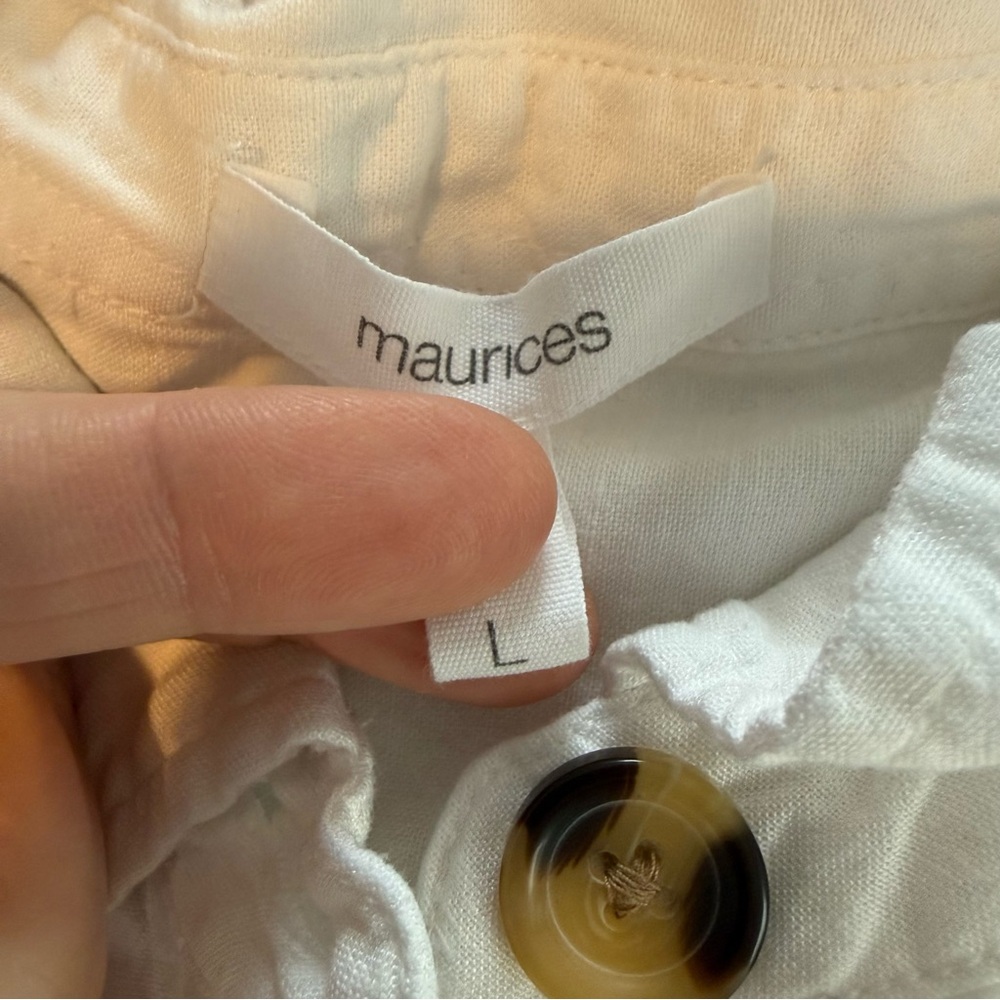 Maurices White Button Down Shirt, Size L, Great Condition - Picture 6 of 9